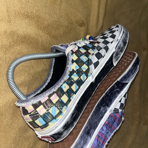 VANS Authentic Stranger Things Surfer Boy Pizza Sneakers Mens 7.5 Women’s 9 - Picture 6 of 24