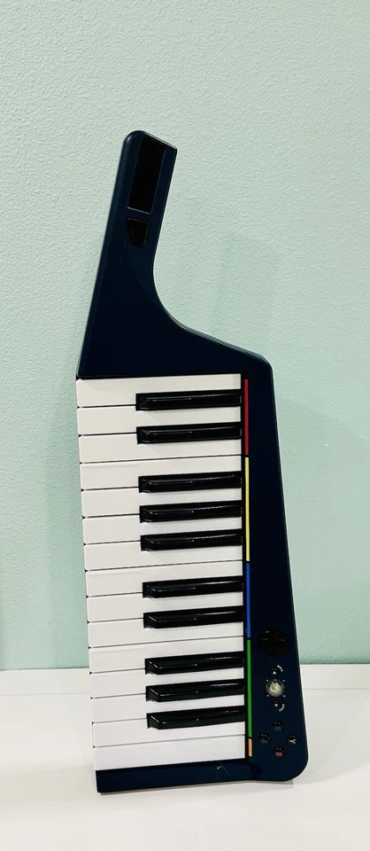 Xbox 360, Rock Band The Beatles Bundle W/Keytar, Drums, Game & Strap: Tested! - Image 3 of 4