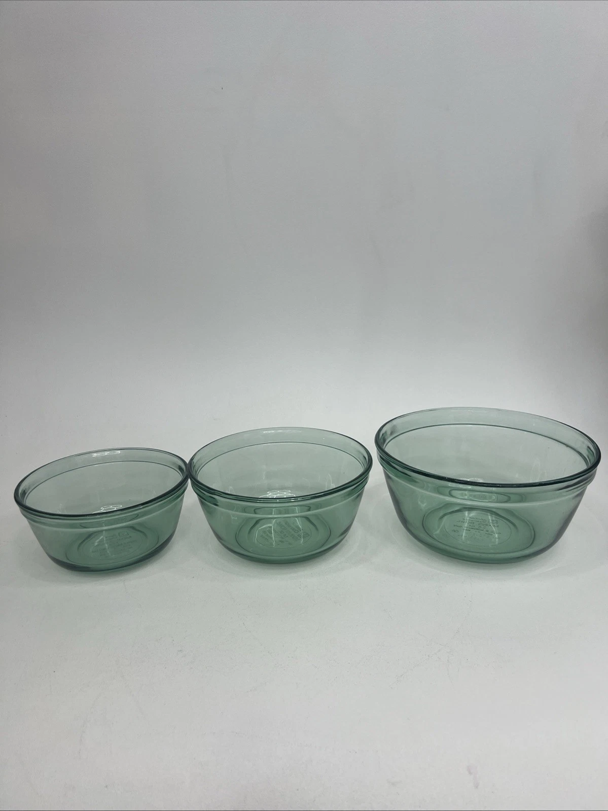 Set of 3 Anchor Hocking Green Ovenware Nesting Mixing Bowls 1, 1.5, & 2.5 qt