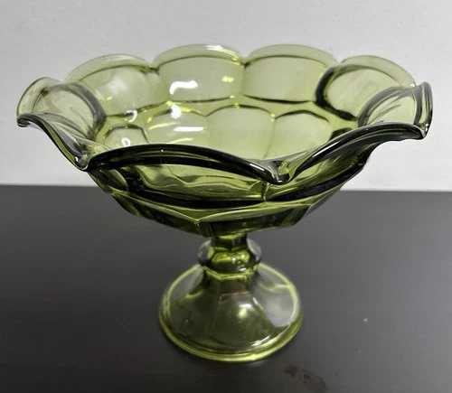 VTG Anchor Hocking Fairfield Compote Comport Scalloped Footed Bowl Avocado Green