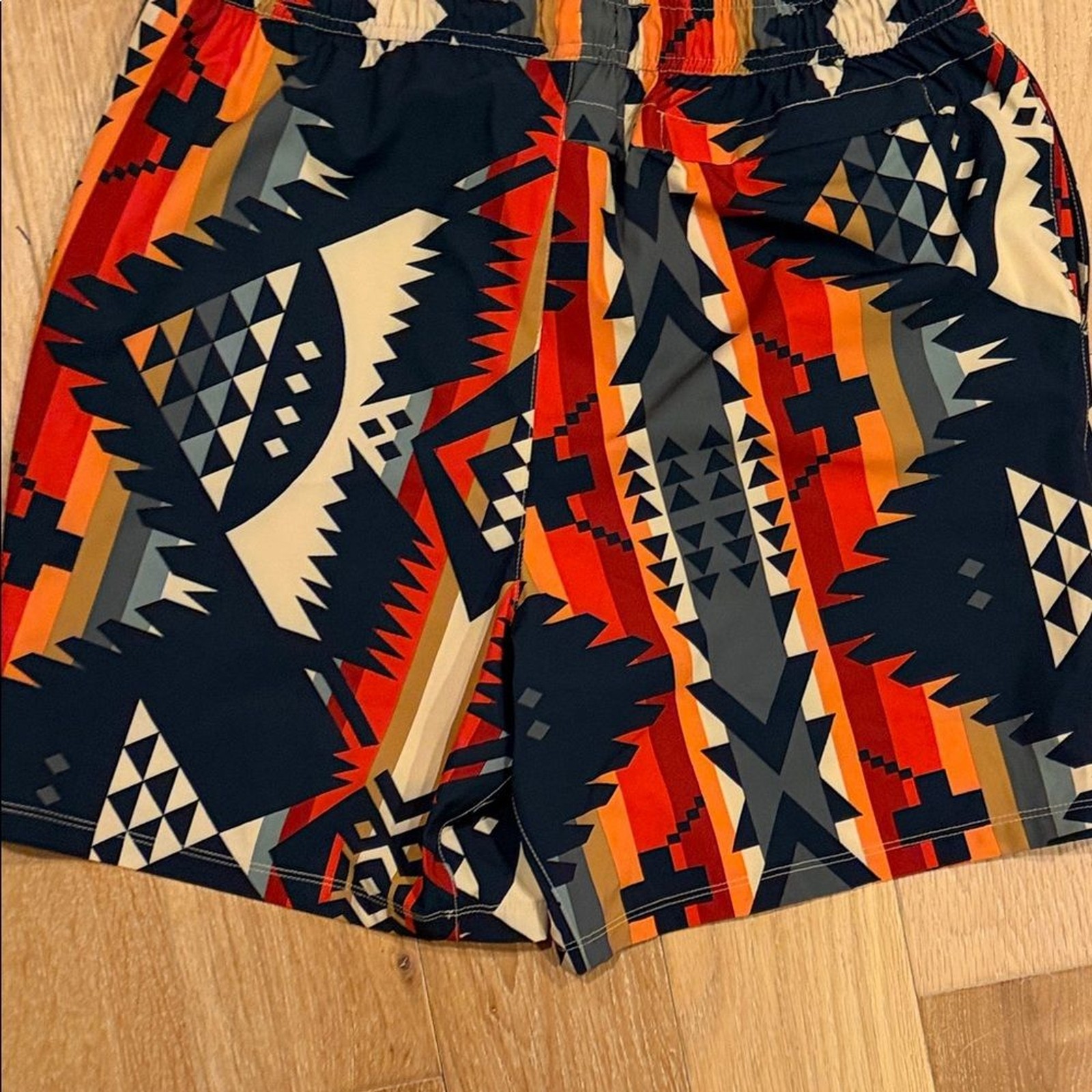 Pendleton shoreside patterned lined shorts medium - image 3