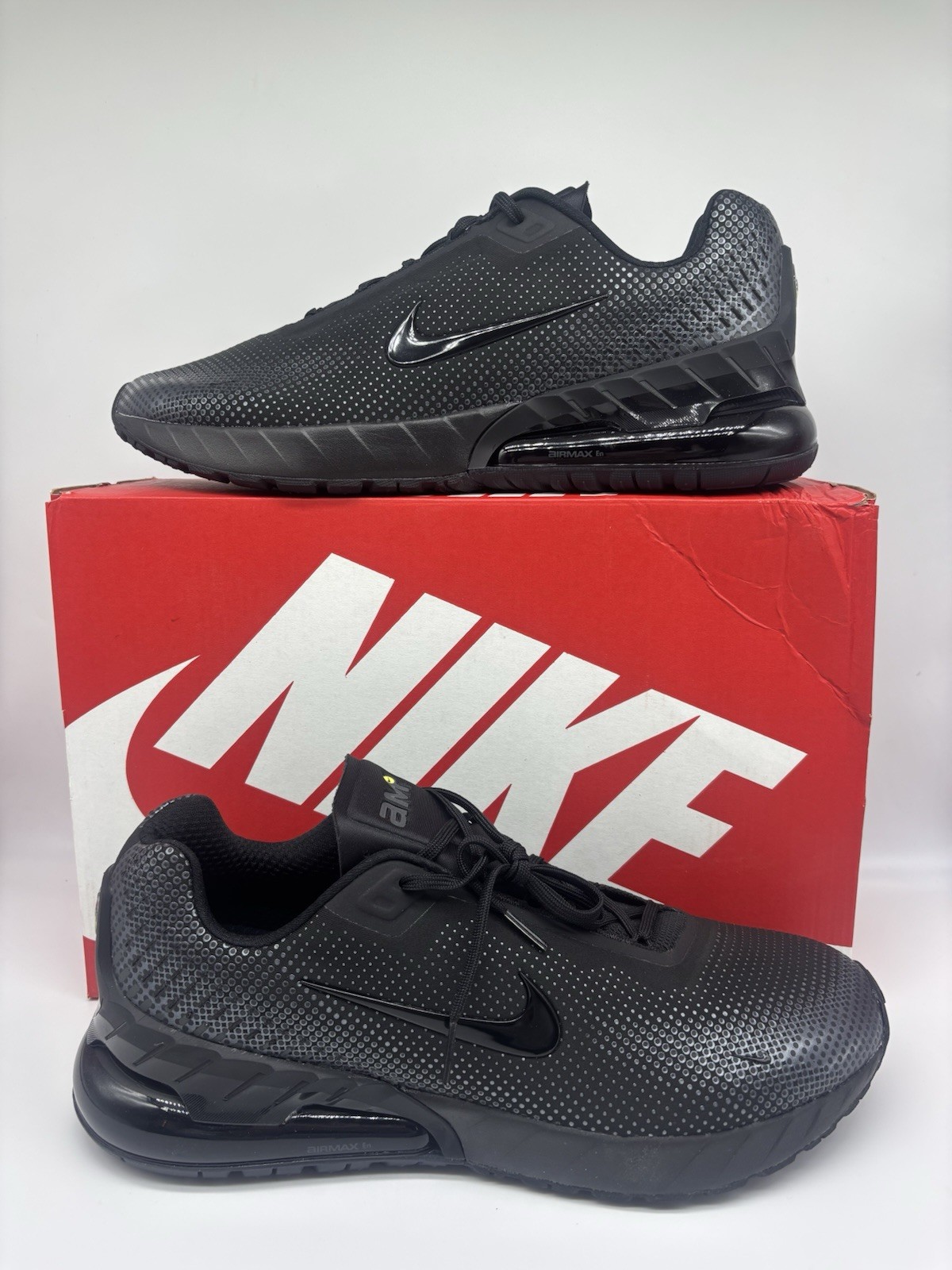 Nike Air Max Phoenix Size 13