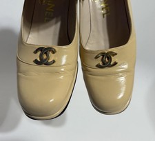 Vtg Chanel CC Logo Beige Leather Heels 35.5
