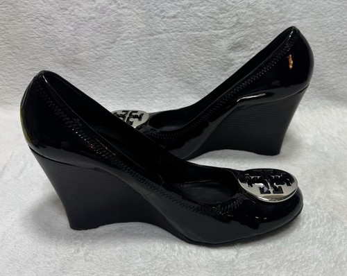Tory Burch Damenschuhe schwarz Reva Sophie Keilabsatz Größe 10,5 M Lackleder - Bild 4 von 6