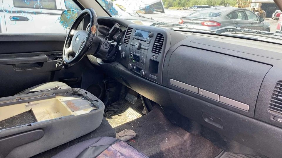 11 12 13 CHEVY SILVERADO 1500 Air Conditioning AC Compressor - Image 4 of 4