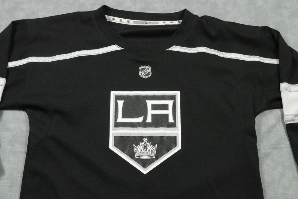 Pulôver Los Angeles Kings Jersey Youth G/XL preto branco NHL hóquei fanwear - Imagem 2 de 4