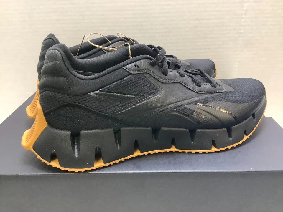 Reebok Men's Zig Dynamica 4, Lace-Up Running Shoes, Black/Gum, Size 8 - Image 2 of 4