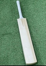 Customized English Willow Cricket Bat SH Full Size Lightweight Pickup Big Edges