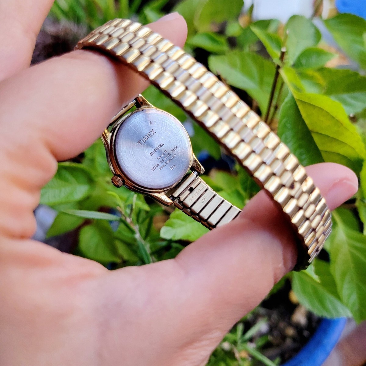 Vintage Timex Indiglo Classic Womens Womans Gold Round  display picture 3