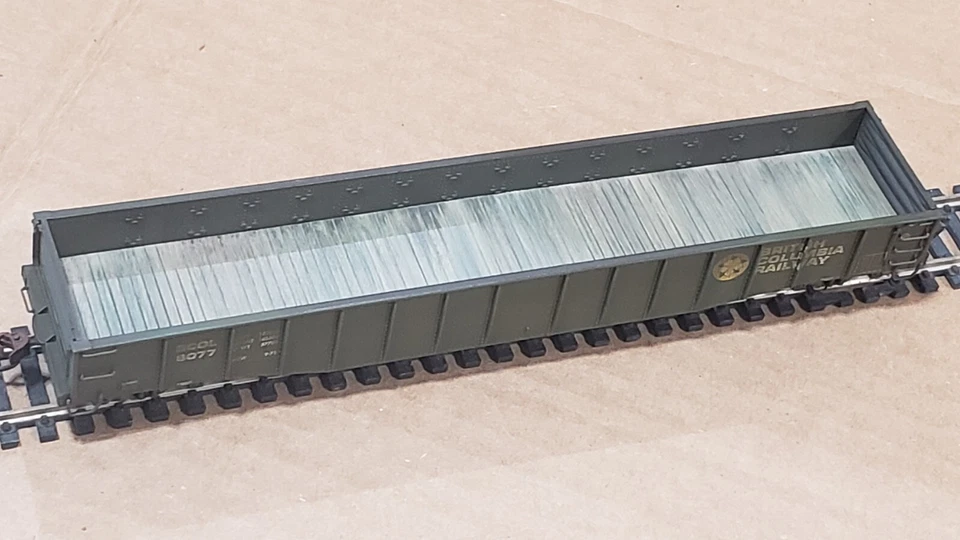 Life-Like Proto 2000 - HO - British Columbia Railway (BCR) 50' Gondola - Custom - Image 3 of 4