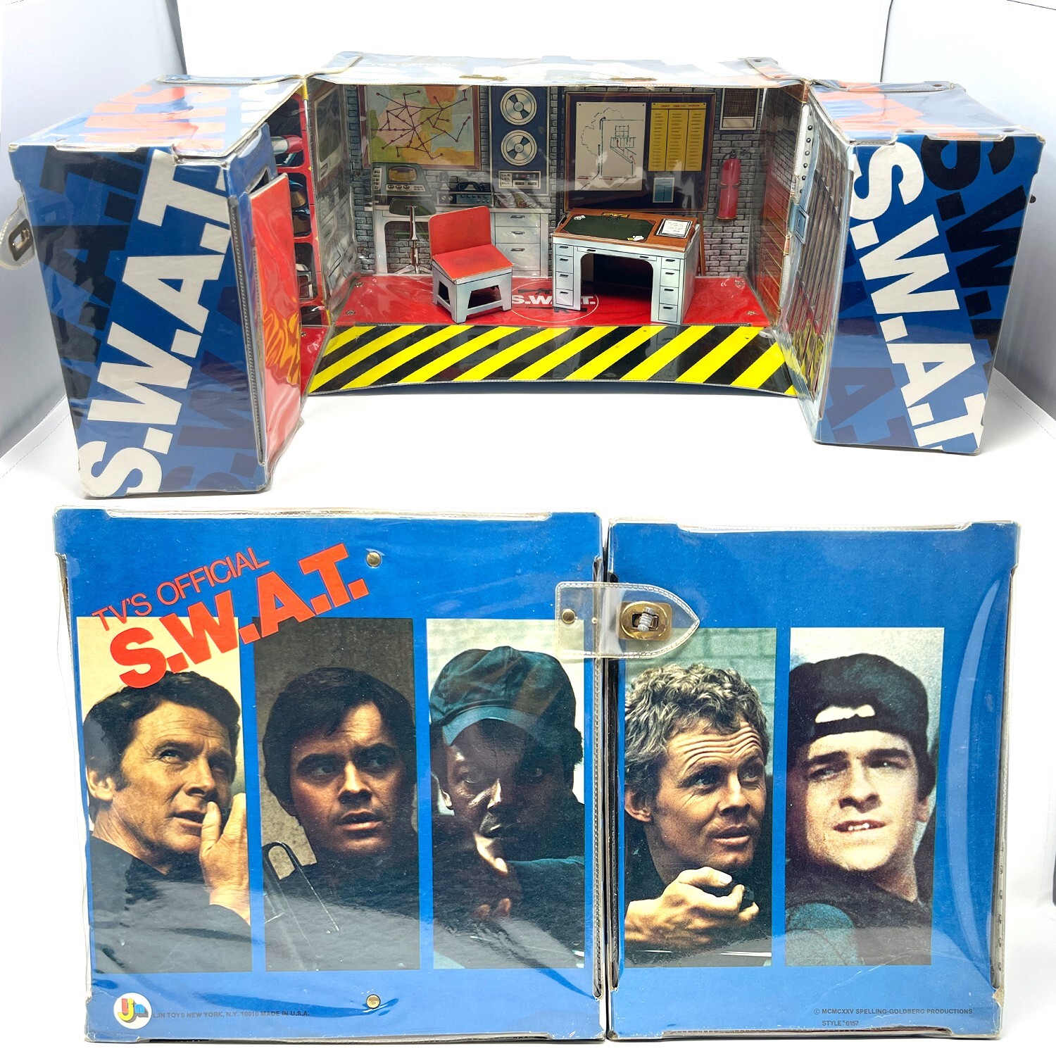 Vintage LJN SWAT HQ Playset 8" Action Figures Mego Emergency Rookies