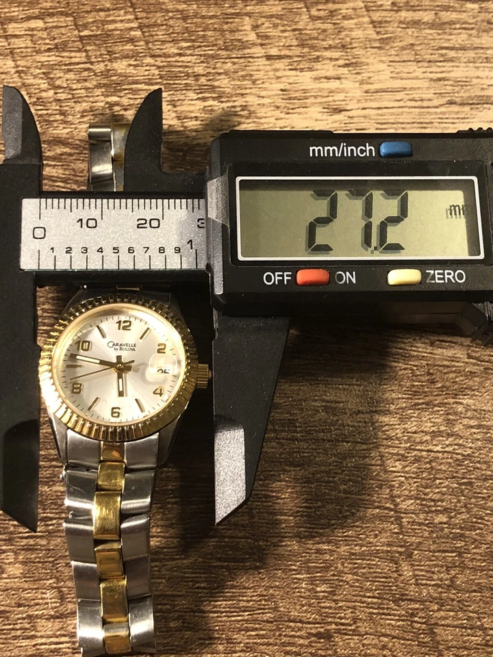 Reloj Caravelle By Bulova Mujer Tono Dorado/Plateado con Fecha Acero Inoxidable Batería Nueva Foto 3 de 4