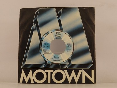 COMMODORES SAIL ON/CAPTAIN QUICK DRAW (128) 2 Track 7'' Single including Company 