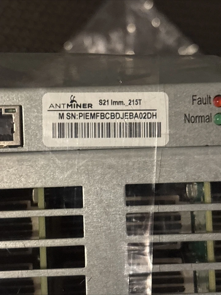 NEW Bitmain S21 Immersion 215Th 3440w Bitcoin Miner Asic Miner - Image 3 of 4
