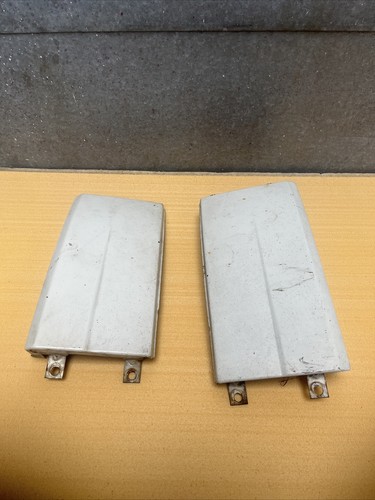 VW Transporter T4 Bus Blende Scheinwerfer Scheinwerferblende vorne rechts links