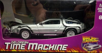 Welly DELOREAN TIME MACHINE ミニカー1/24サイズ DeLorean Time Machine Back to the Future 2 - 1:24 Welly