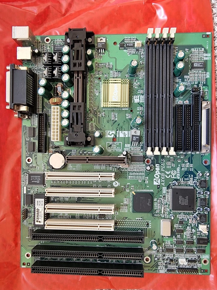 AOpen AX6B PLUS Motherboard, Slot 1, ISA, PCI, AGP - NEW condition - Image 3 of 4