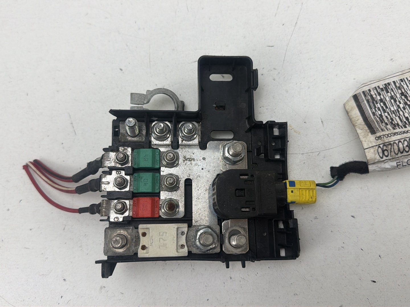 Maserati Ghibli 2014-2017 Rear Battery connector