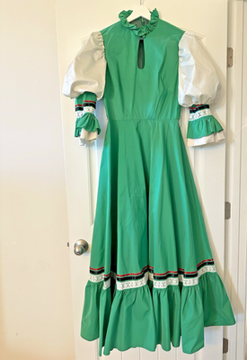 jalisco dress Black Mexican Set Indigenous women began to adopt elements of Spanish fashion Authentic Mexican Jalisco Dress Traditional