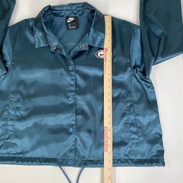 SACAI X NIKE Nike Giacca Coach Donna Raso Full Snap Leggera Cropped Blu Teal Medium