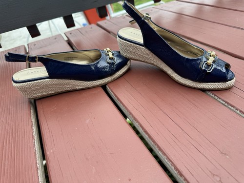 Karen Scott Navy Blue Patent Wedge Slingback Sandals – Size 7 1/2 - Picture 2 of 2