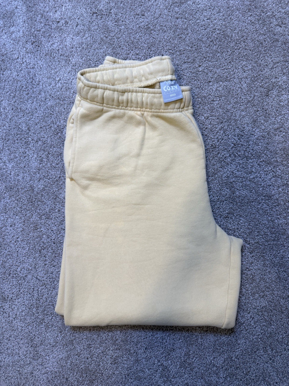 Aritzia TNA Cozy Fleece Mega Sweatpants Small Light Yellow