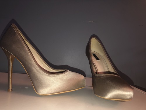 Zara Marrón claro sólido bomba Tacones altos Tamaño 39 | eBay