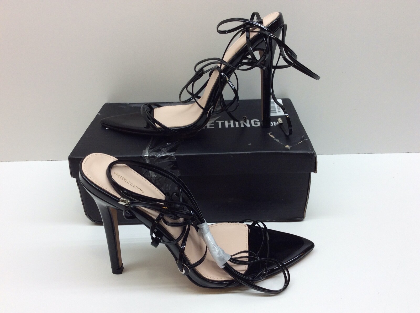 Купить Pretty Little Thing Black Strappy Gladiator Point Toe на Аукцион из  Америки с доставкой в Россию, Украину, Казахстан