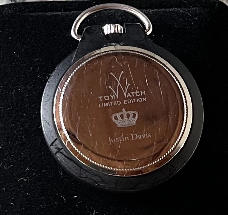 Reloj Bolsillo ToyWatch Colaboración con Justin Davis Cabeza Calavera Foto 3 de 4