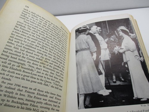Royal Mother Jennifer Ellis Queen Mother Elizabeth and Her Family HC 1954 - Picture 7 of 9