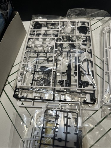 Bandai Hobby #8 Model HG EVA-05 Mass Production Model Neon Genesis Evangelion Ac - Picture 10 of 15