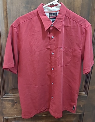 Men s Quicksilver Surf Button Up Short Sleeve Size Medium Maroon