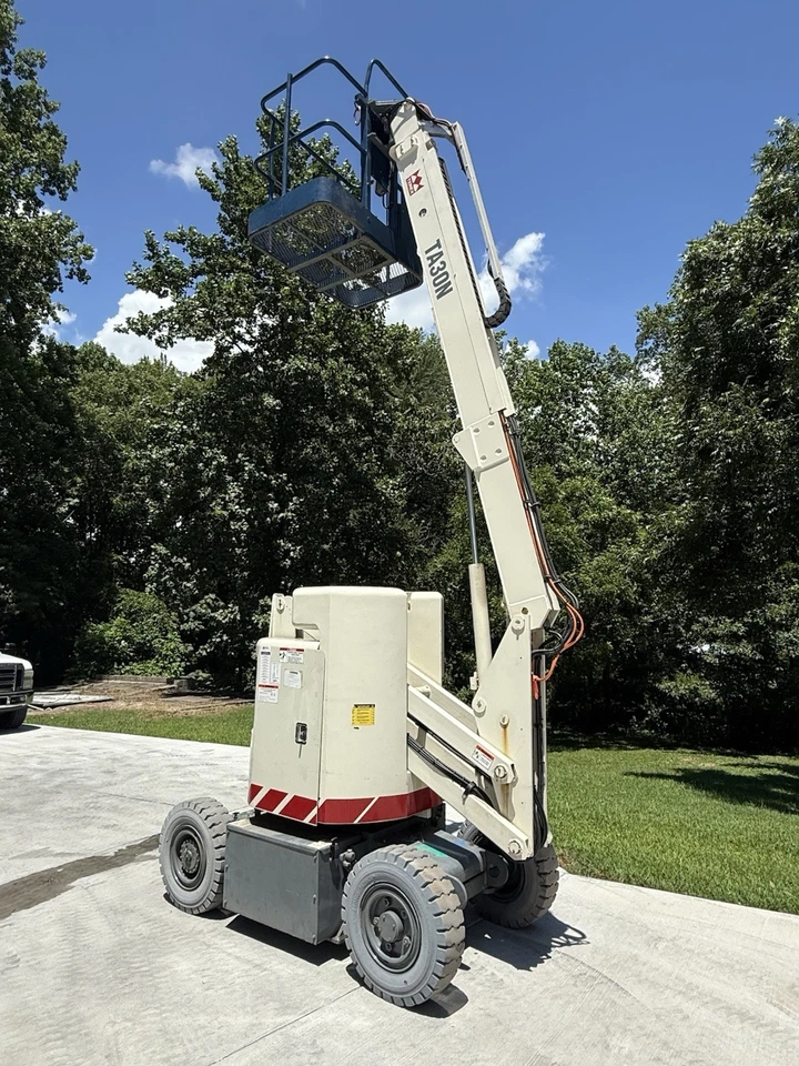 Plataforma elevadora articulada eléctrica Terex Ta30N 1999 30' antena para hombre 154 horas Foto 4 de 4