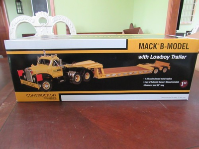 #ad FIRST GEAR 1 25 CONSTRUCTION PIONEERS MACK B MODEL W LOWBOY TRAILER NIB $450.00