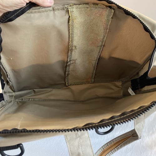 Borsa da viaggio per cani Kurgo modello cane beige marrone 13”x10” - Foto 4 di 9