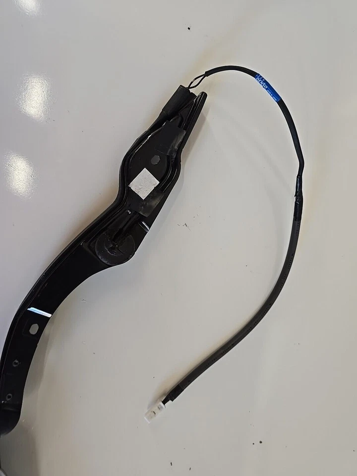 2000-2010 Toyota Sienna OEM REAR TRUNK LID RIGHT PASSENGER SIDE PINCH SENSOR - Image 4 of 4