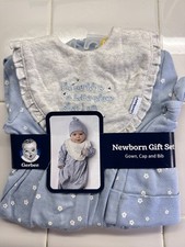 NWT Gerber World Is A Better Place Newborn Gift Set 0-6 Month