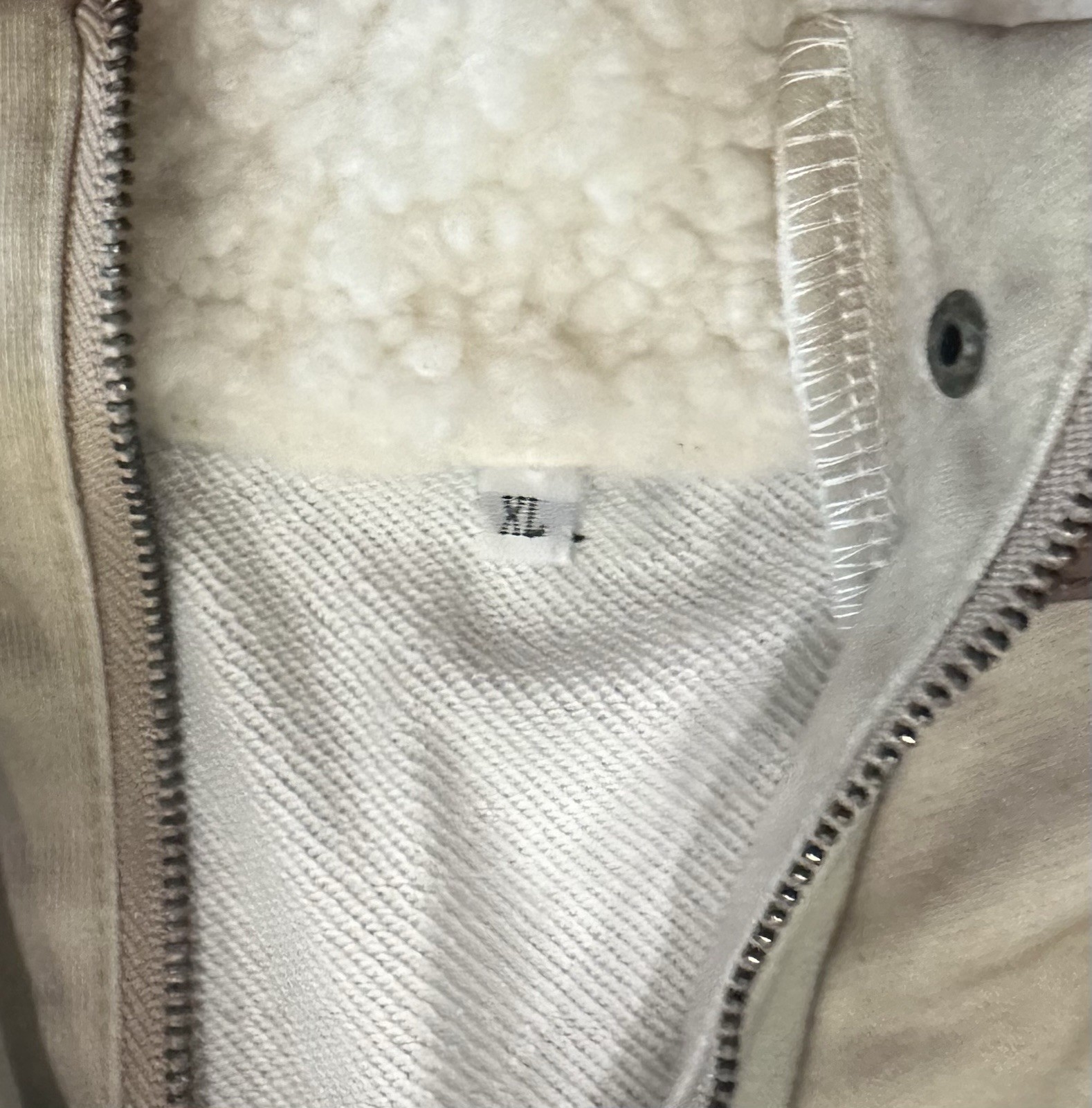 Yellowstone Large Pullover Dutton Ranch Cream Thi… - image 3