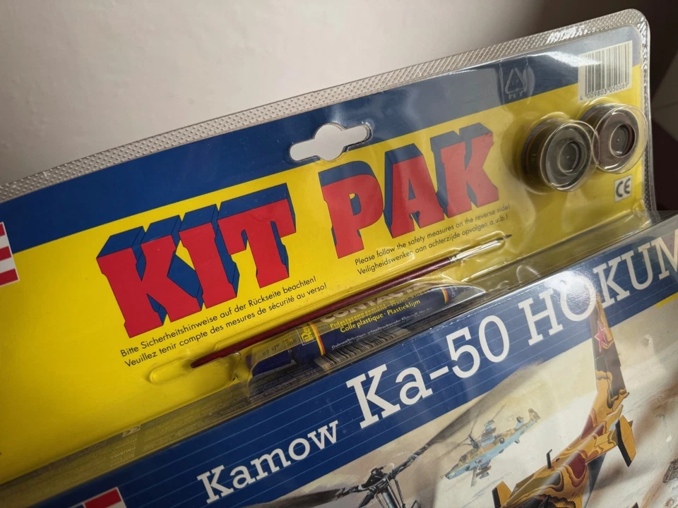 (RARE KIT PAK) Revell 04406 - Kamow Ka-50 HOKUM 1:72 - Kit Helicopter SEALED - Immagine 4 di 4