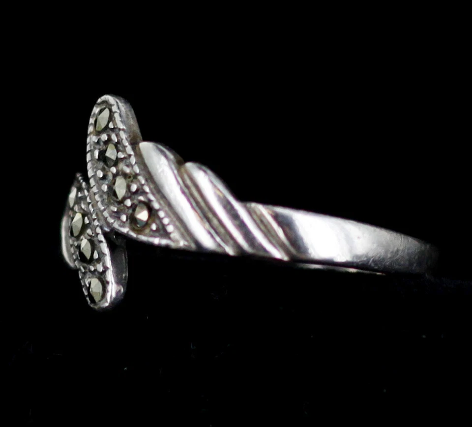 Argento D'Epoca Art Déco By-Pass Onda Design Marcasite Anello Misura 8 - Immagine 2 di 4