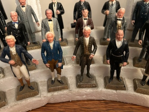 Marx Presidents Vintage 1960's Set of 35 Figures w/Original Stand - Picture 4 of 5