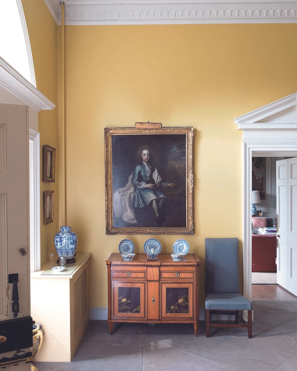 Shabby 2024 chic hallway
