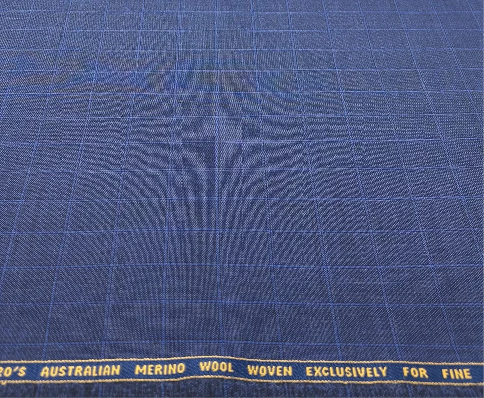 Blue Wool Fabric Check Suiting Fabric Thobe dishdasha Fabric 3.50m x 1.50m - Image 4 of 4