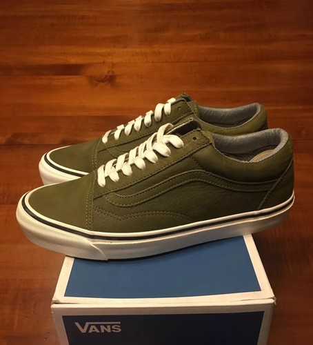vans trek slip stores