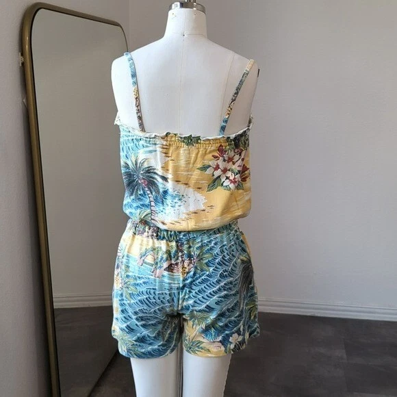 Mameluco tejido cuello cuadrado tropical Lucky Brand verde tostado XS playa piscina Foto 2 de 4