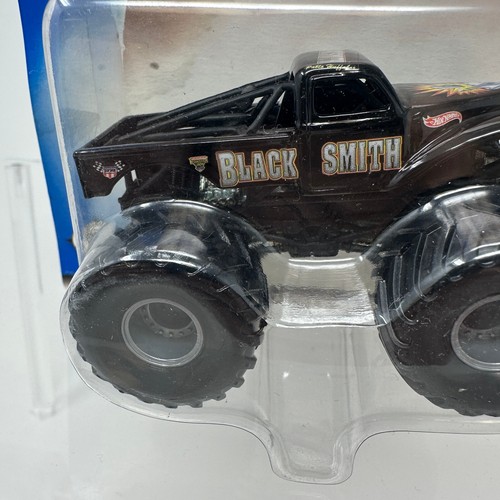 Hot Wheels Monster Jam Trucks Blacksmith Mattel 2002 **BOX DAMAGE READ ALL - 第 2/9 張圖片