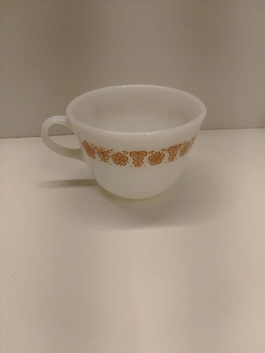 Pyrex Corning Butterfly Gold Coffee Tea Mugs Cups Corelle Vintage USA