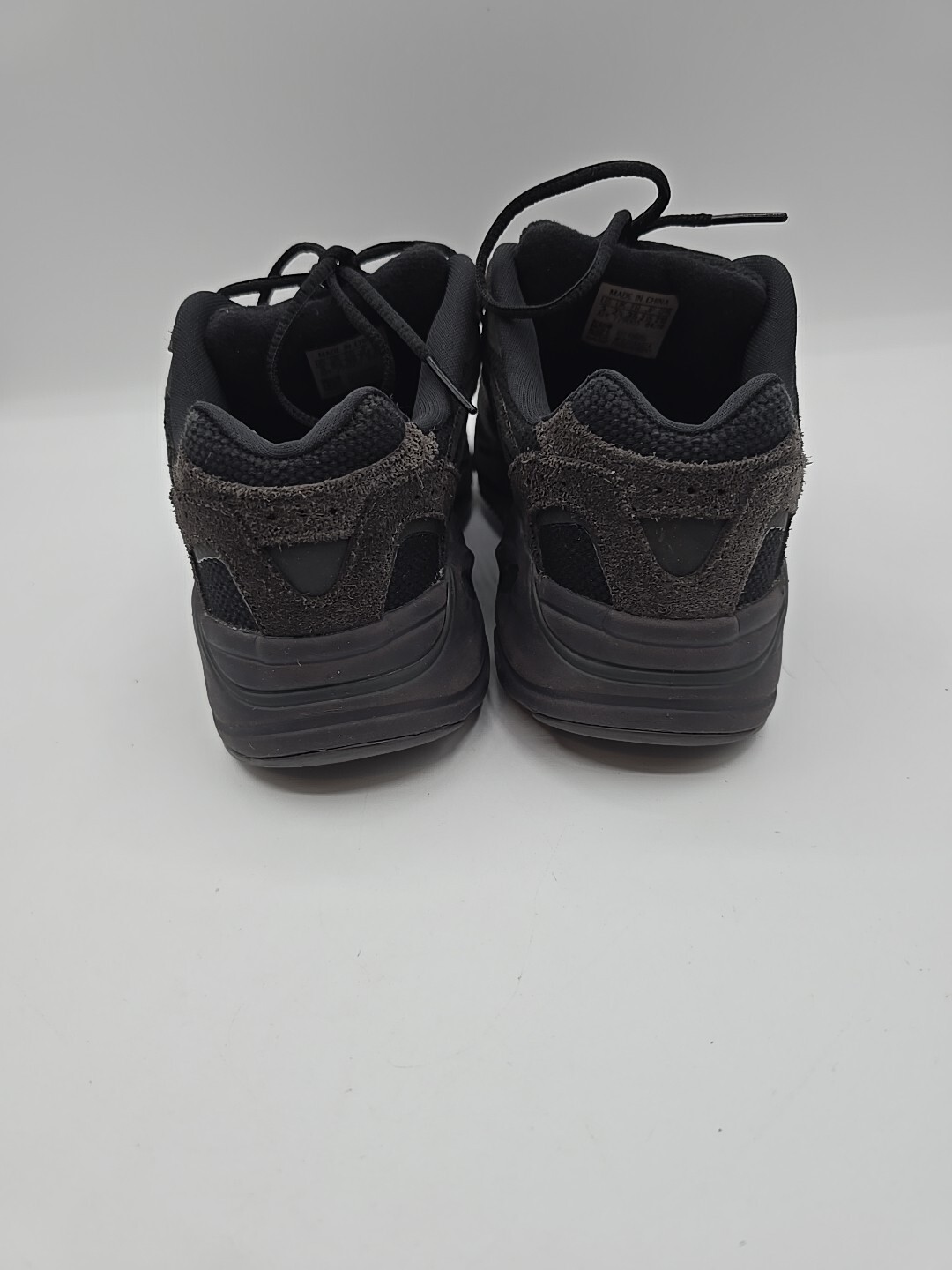 Picture 4 of 24