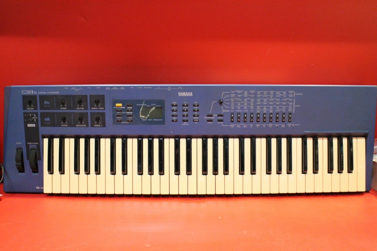 ヤマハ YAMAHA シンセサイザー CS1x なつかし楽器道場'96年 シンセサイザー「YAMAHA CS1x」- e楽器屋.com