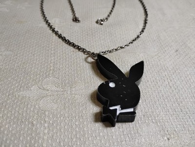 Vintage ST Metal Link Chain Enameled Playboy Bunny Pendant 21.5